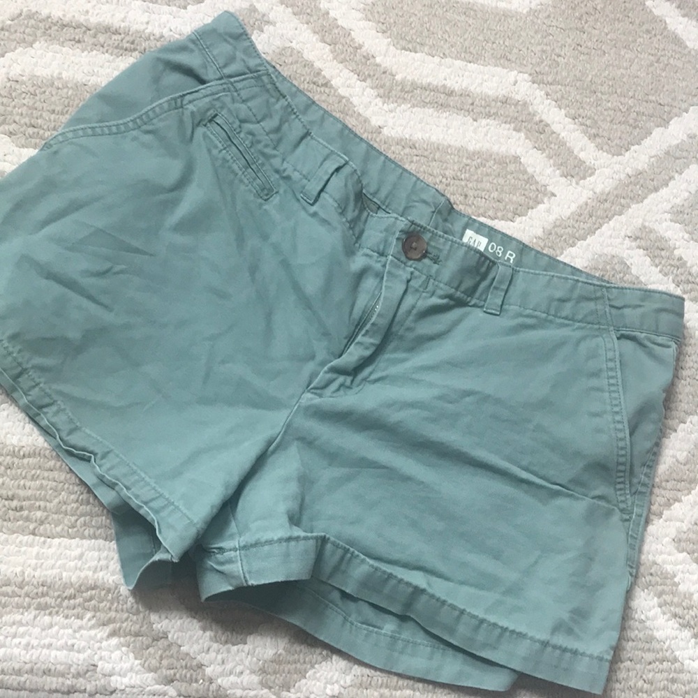 Gap green chino shorts